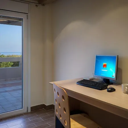 Evergreen Seaside With Private Pool Вилла