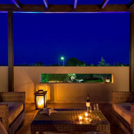 Вилла Evergreen Seaside With Private Pool